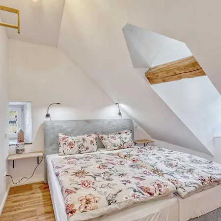 Lovely In With Sauna Apartamento